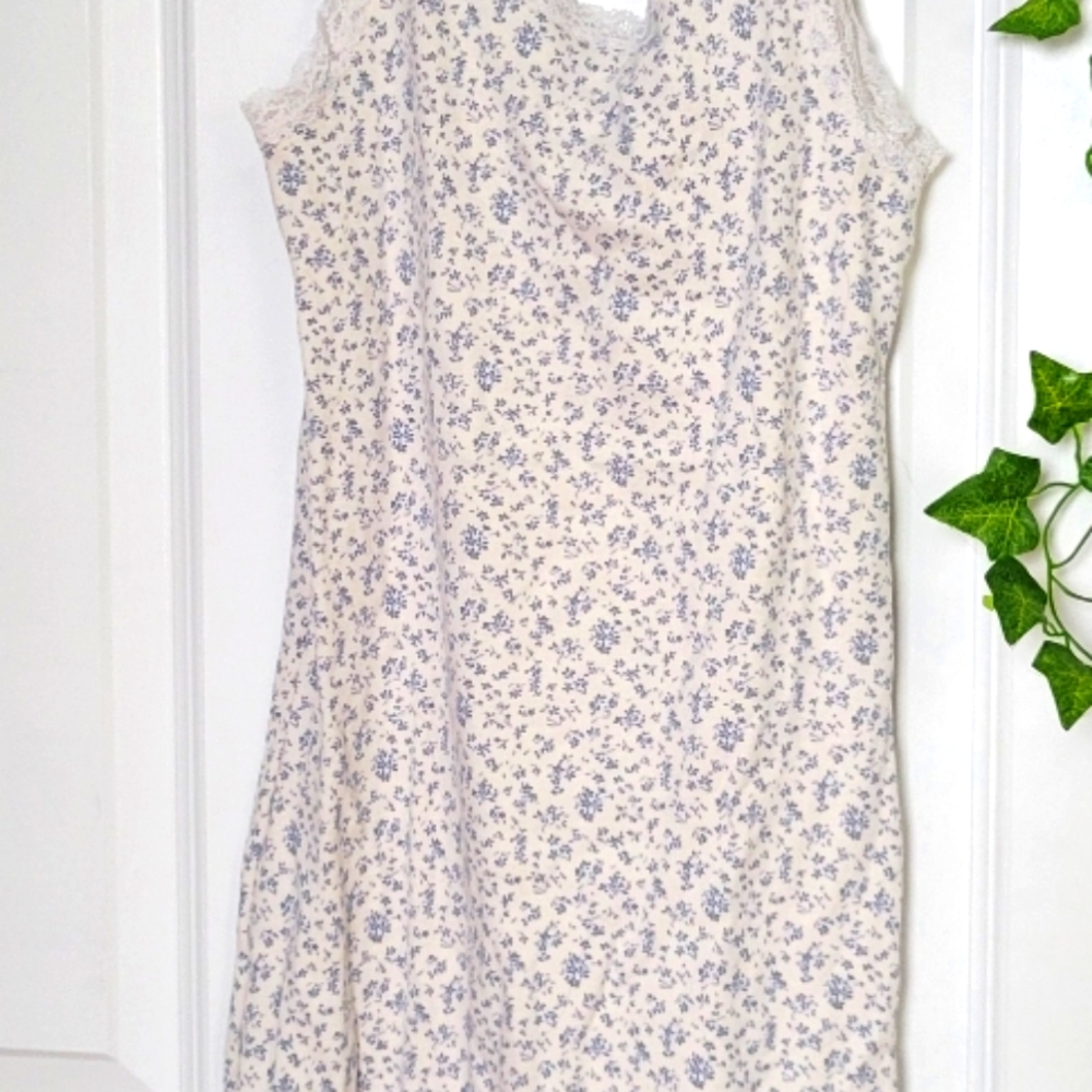 Brandy Melville Floral Body Con Dress